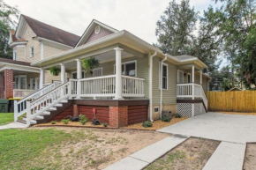 Savannah Home with Patio and Grill about 2 Mi to Downtown
